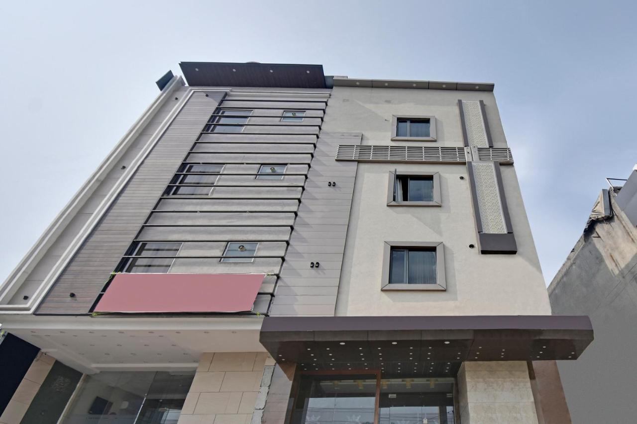 Oyo 72989 J K Classic Amritsar Exteriör bild