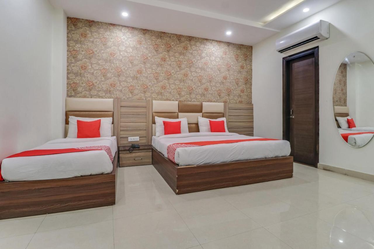 Oyo 72989 J K Classic Amritsar Exteriör bild